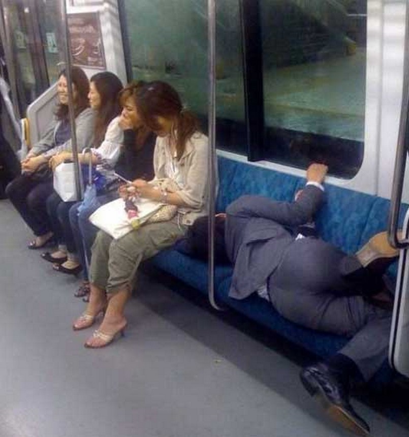 sleeping-in-public12