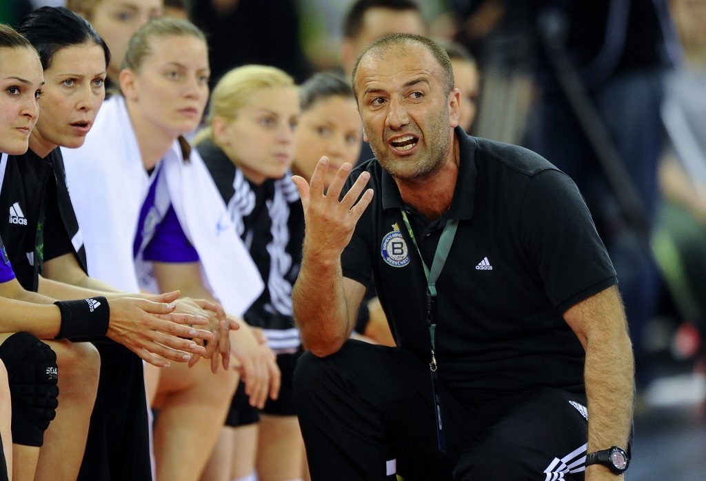 Buducnost's coach Dragan Adži? gestures during the EHF Women's Champions League Final Four semi-final match of Macedonia's WHC Vardar SCBT vs Montenegro's Budocnost at the Papp Laszlo Arena in Budapest on May 9, 2015.  AFP PHOTO / ATTILA KISBENEDEK / AFP PHOTO / ATTILA KISBENEDEK
