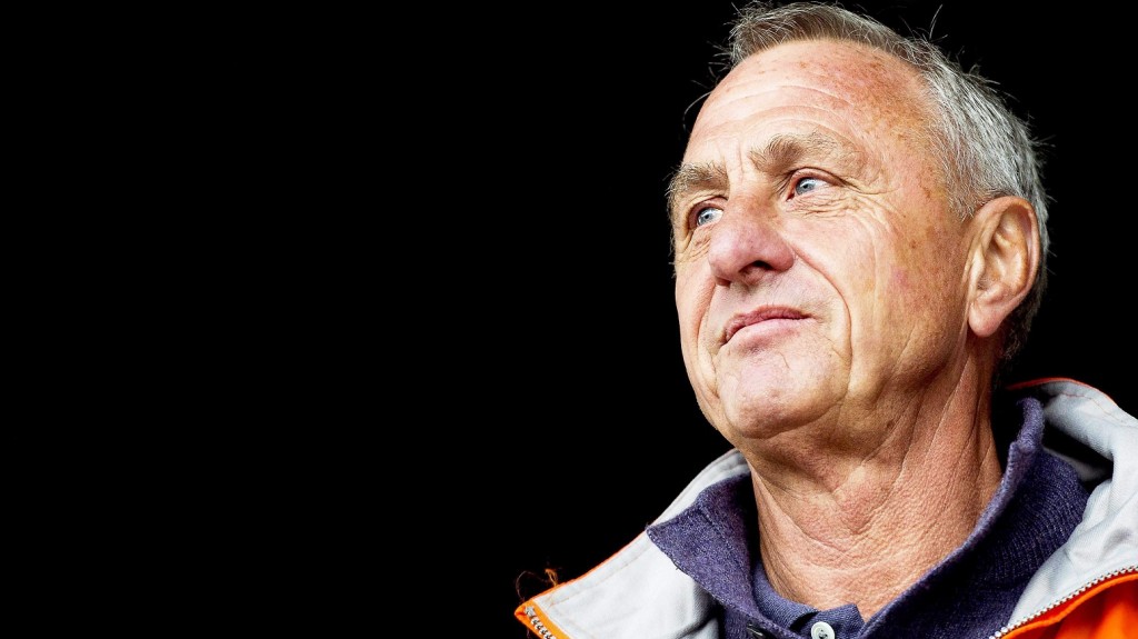 Amszterdam, 2016. március 24.
2013. május 18-án, Amszterdamban készített kép Johan Cruyff holland labdarúgóról és edzõrõl. A háromszoros BEK-gyõztes és háromszoros Aranylabdás, valamint válogatottként világbajnoki ezüst- és Európa-bajnoki bronzérmes Cruyff 2016. március 24-én, 68 éves korában elhunyt. (MTI/EPA/Koen Van Weel) *** Local Caption *** 52321656