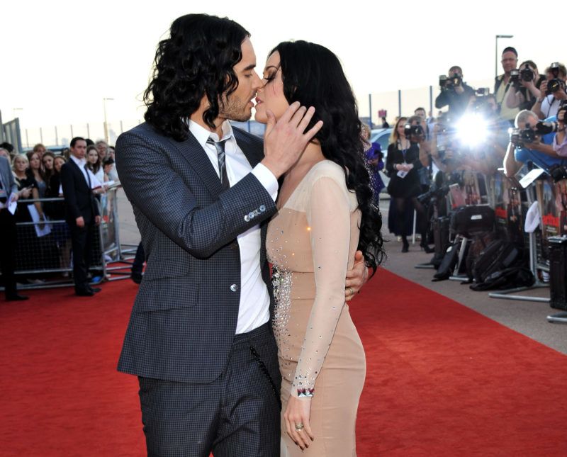Russell Brand  and Katy Perry attend the "Arthur" European premiere at Cineworld 02 Arena on April 19, 2011 in London, England.