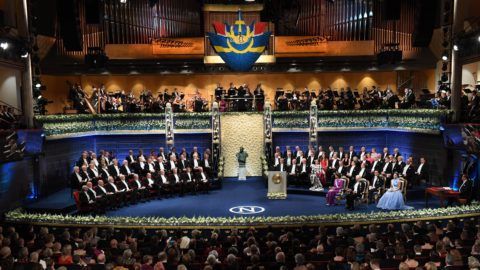 Stockholm, 2017. december 10.
A 2017-es Nobel-díjak átadási ünnepsége a stockholmi hangversenyteremben 2017. december 10-én. (MTI/EPA/Fredrik Sandberg)