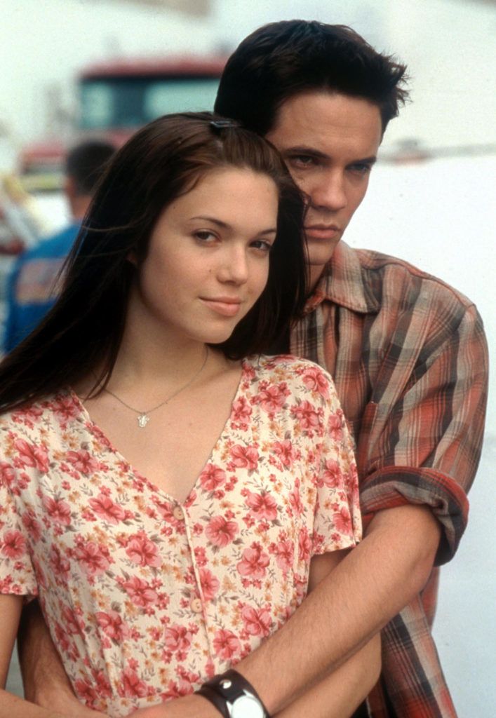 Jan 01, 2002; Hollywood, California, USA; Actress MANDY MOORE as Jamie Sullivan-Carter & SHANE WEST as Landon Rolands Carter in the romantic movie 'A Walk to Remember' directed by Adam Shankman. Mandatory Credit: Photo by Warner Bros./Entertainment Pictures. (©) Copyright 2002 by Courtesy of Warner Bros.