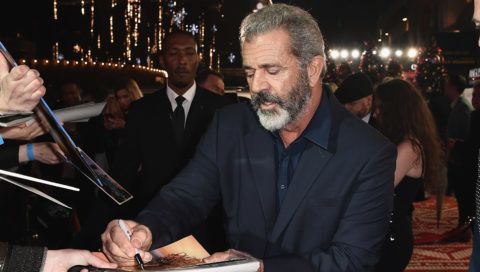 LONDON, ENGLAND - NOVEMBER 16:  Mel Gibson signs autographs at the UK Premiere of 'Daddy's Home 2' at Vue West End on November 16, 2017 in London, England.  (Photo by Gareth Cattermole/Getty Images for Paramount Pictures)